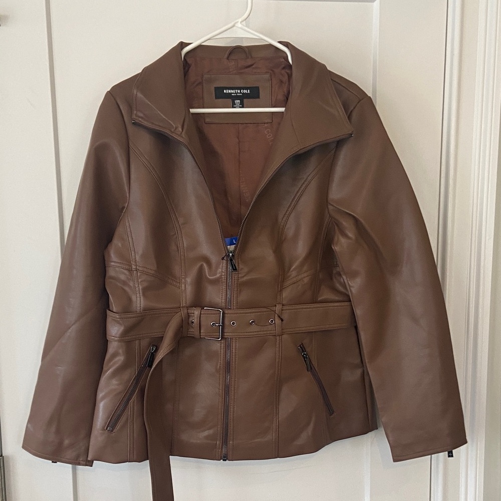 NWT Kenneth Cole New York Belted faux leather jacket in cognac